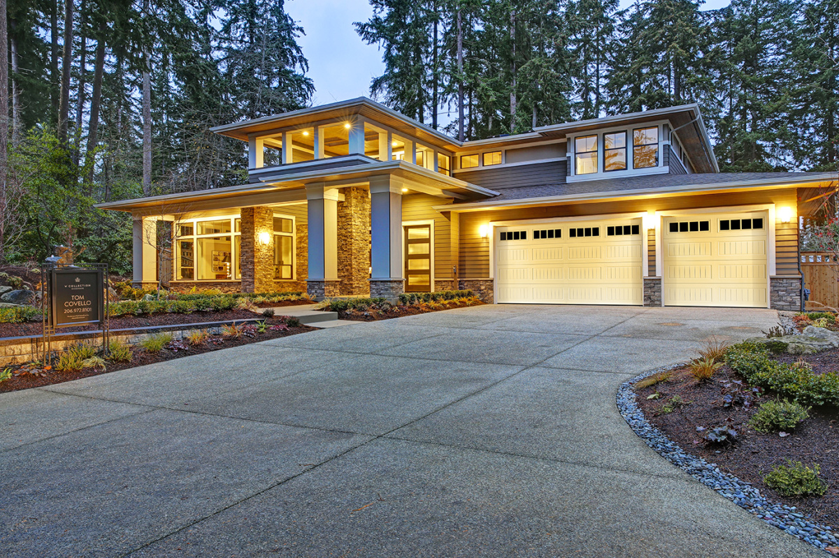 Garage door repair on Spokane south hill.